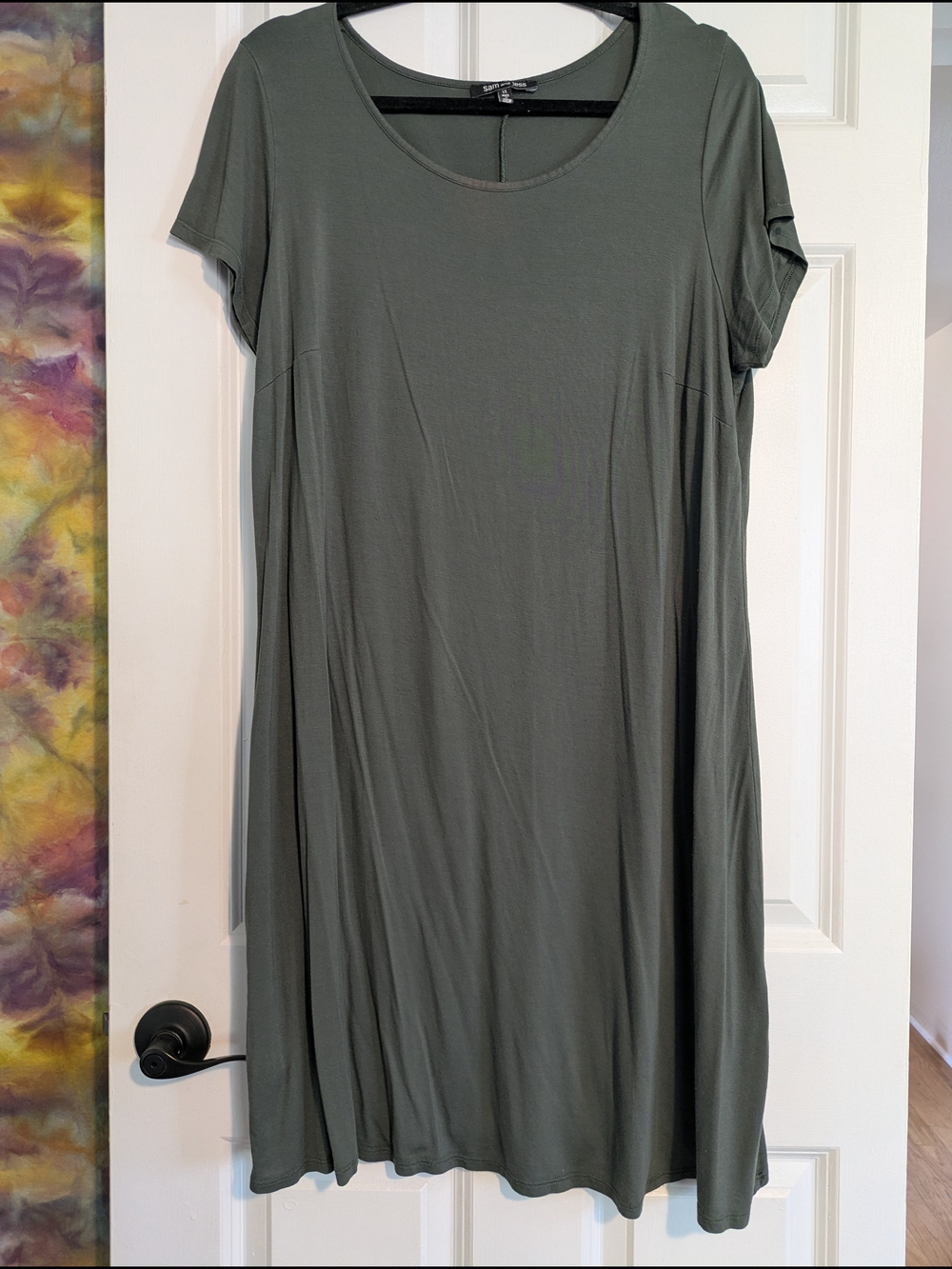 Basic Short sleeve Midi Dress in Olive Green